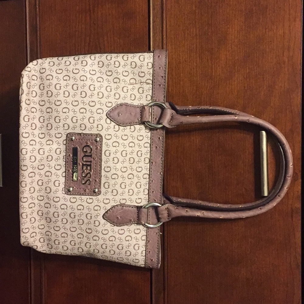 Guess purse never worn